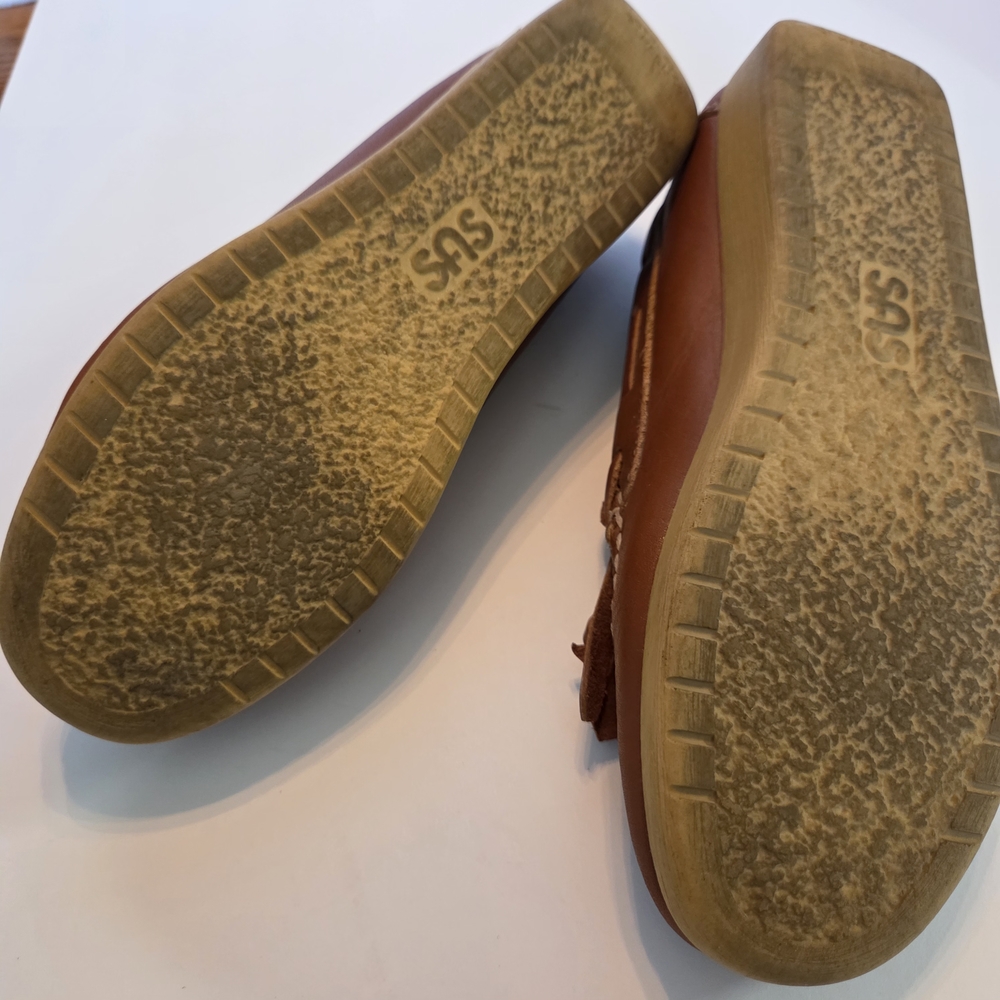 SAS Women's Tan Leather Loafers - Picture 7 of 12